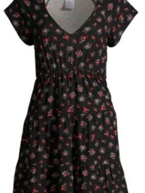 No Boundaries Black Floral V-Neck Tiered Dress - Red & White Flowers